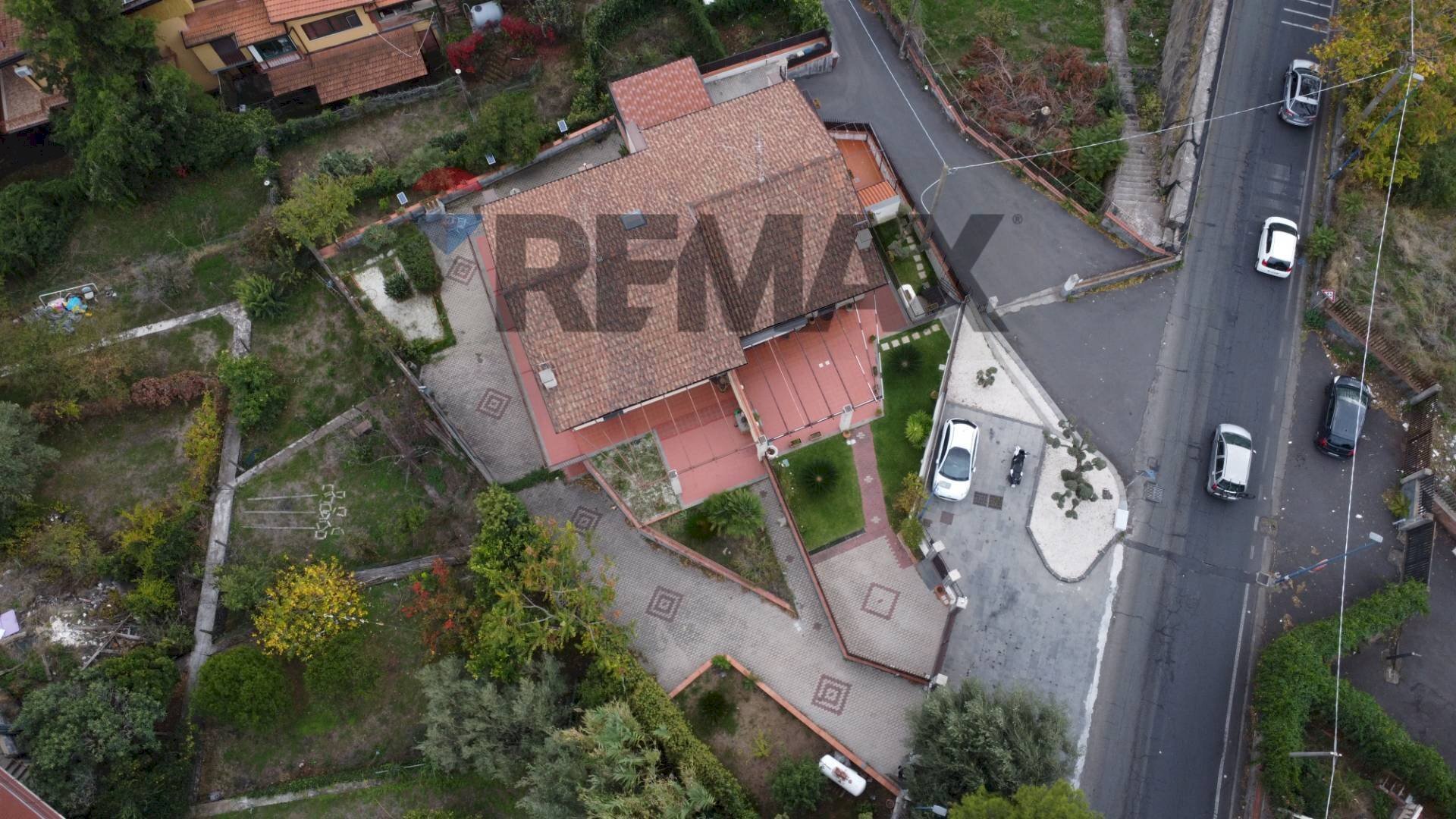 Posizione della mappa - Villa a Schiera Via Etnea
 
97, Pedara - foto 1