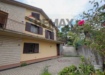 Casa all\'aperto - Villa a Schiera Via Etnea
 
97, Pedara - foto 33