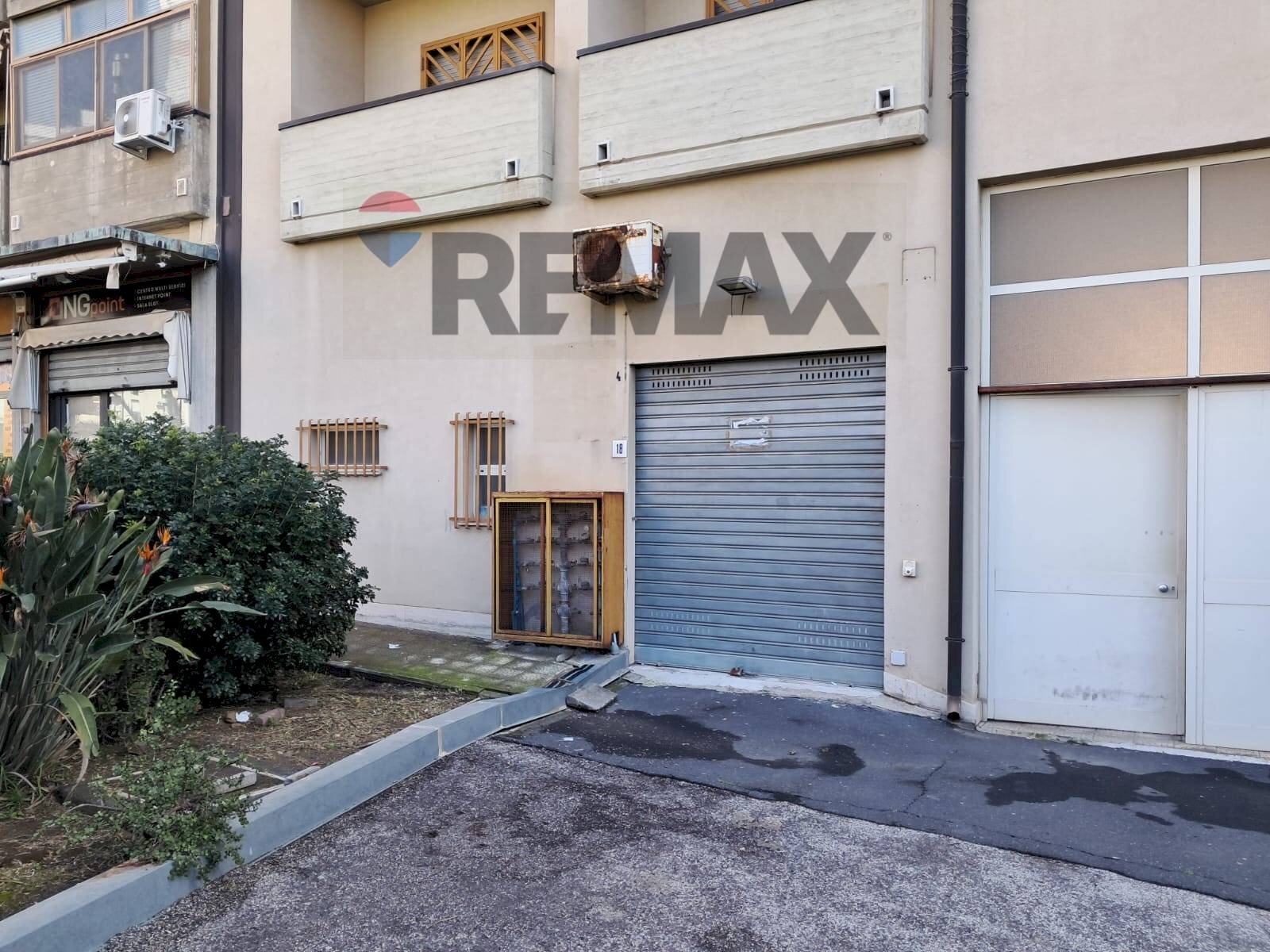 Ingresso - Negozio Viale Castagnola
8, Catania - foto 3