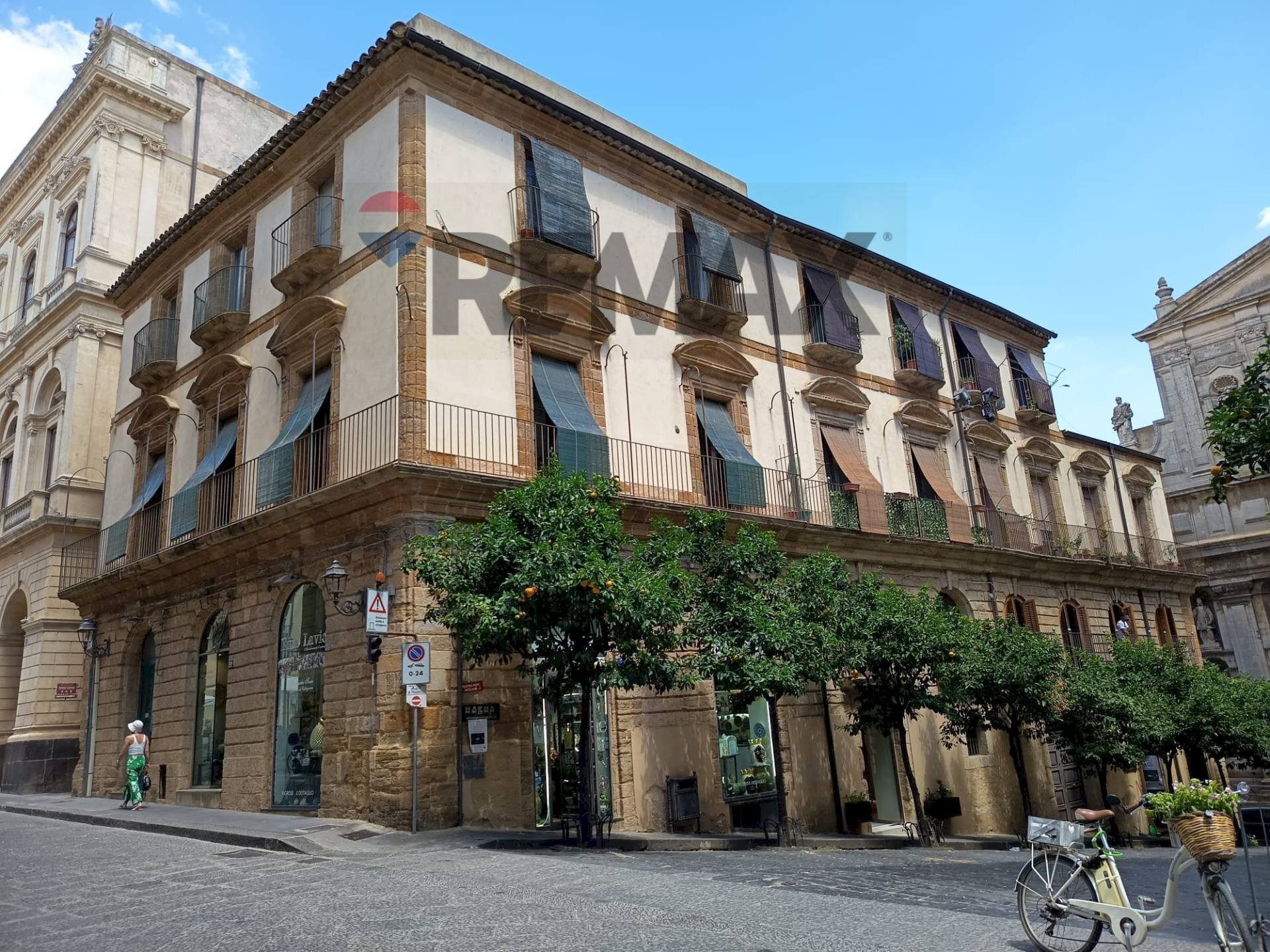 Edificio all\'aperto - Appartamento Discesa Collegio
 
7, Caltagirone - foto 1