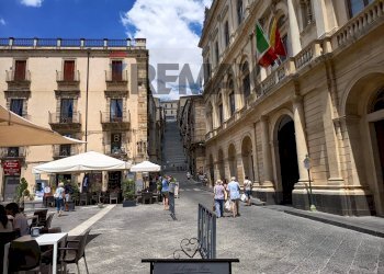 Edificio all\'aperto - Appartamento Discesa Collegio
 
7, Caltagirone - foto 3