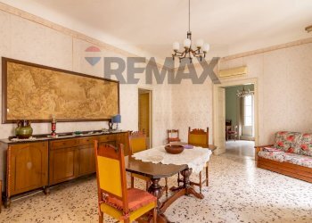 Sala da pranzo - Quadrilocale Discesa Collegio
 
7, Caltagirone - foto 19