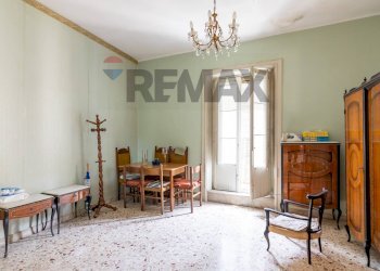 Sala da pranzo - Quadrilocale Discesa Collegio
 
7, Caltagirone - foto 22