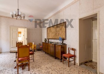 Sala da pranzo - Quadrilocale Discesa Collegio
 
7, Caltagirone - foto 26