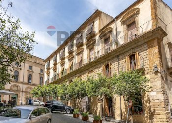 Edificio all\'aperto - Quadrilocale Discesa Collegio
 
7, Caltagirone - foto 59