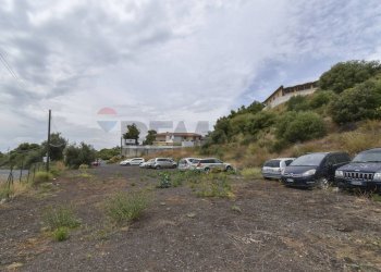 Casa all\'aperto - Terreno edificabile Contrada Tiritì / Via Giuseppe Verdi
snc, Motta Sant'Anastasia - foto 5