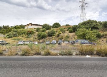 Vista delle montagne - Terreno edificabile Contrada Tiritì / Via Giuseppe Verdi
snc, Motta Sant'Anastasia - foto 14