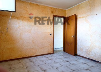 Stanza vuota - Quadrilocale Via Tito Speri
 
34, Catania - foto 23