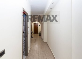 Hall / corridoio - Quadrilocale via paolo orsi
 
2, Gravina di Catania - foto 8