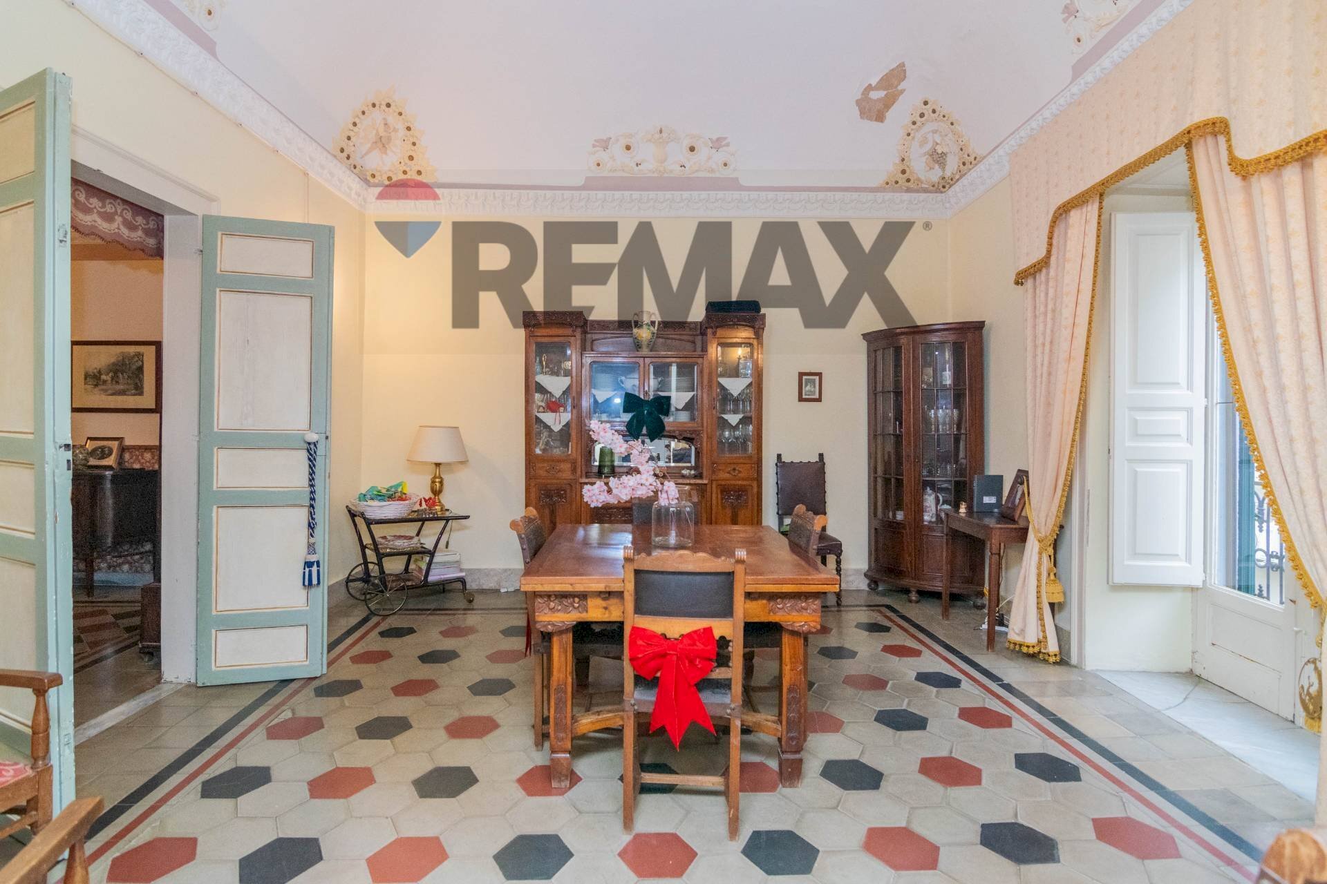 Sala da pranzo - Independent house Via Bonifacio
 
44, Piazza Armerina - photo 3