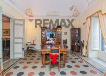 Sala da pranzo - Casa indipendente Via Bonifacio
 
44, Piazza Armerina - foto 3