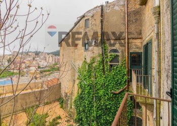 Edificio all\'aperto - Casa indipendente Via Bonifacio
 
44, Piazza Armerina - foto 28