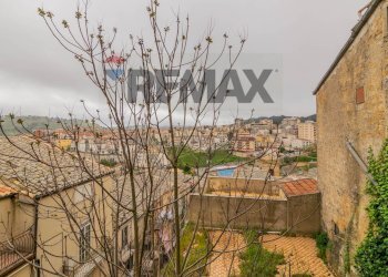 Edificio all\'aperto - Casa indipendente Via Bonifacio
 
44, Piazza Armerina - foto 29