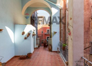 Terrazza - Appartamento via Calì
 
14, Catania - foto 1