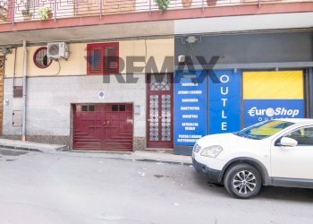 Edificio all\'aperto - Ufficio Via Francesco Petrarca
 
26, Paterno - foto 20