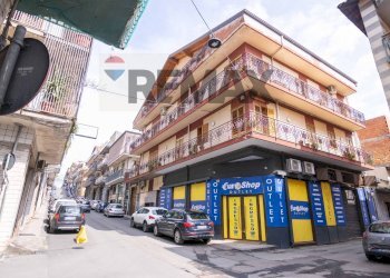 Edificio all\'aperto - Ufficio Via Francesco Petrarca
 
26, Paterno - foto 22