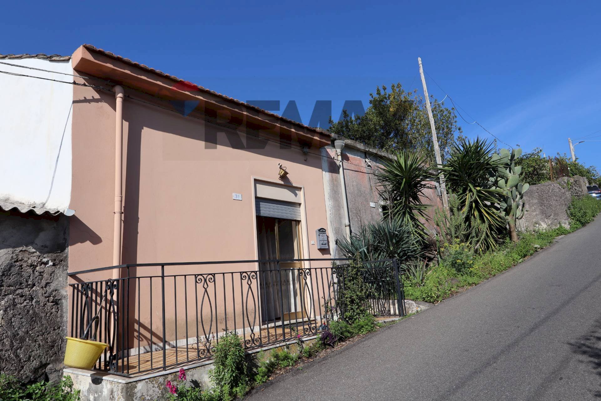 Casa all\'aperto - Casa indipendente Via Civì
 
31, Fiumefreddo di Sicilia - foto 3