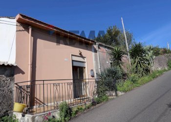Casa all\'aperto - Casa indipendente Via Civì
 
31, Fiumefreddo di Sicilia - foto 3