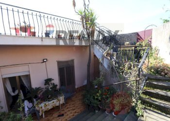 Casa all\'aperto - Casa indipendente Via Civì
 
31, Fiumefreddo di Sicilia - foto 24