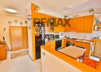 Cucina - Trilocale via Fosse Ardeatine
 
12, Senago - foto 3