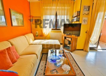 Soggiorno - Trilocale via Fosse Ardeatine
 
12, Senago - foto 6