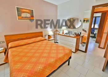 Camera / camera da letto - Trilocale via Fosse Ardeatine
 
12, Senago - foto 16