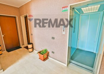 Terrazza - Trilocale via Fosse Ardeatine
 
12, Senago - foto 17