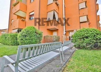 Edificio all\'aperto - Trilocale via Fosse Ardeatine
 
12, Senago - foto 19