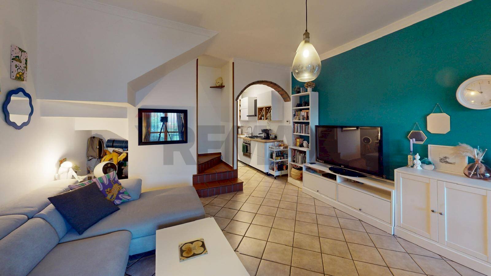 Soggiorno - Terraced Villa Via del Pero, 4
 
4, Rodano - photo 3