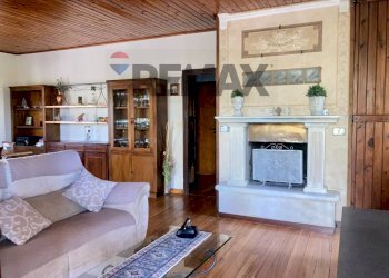 Soggiorno - Baita Vicolo Della Stazione Di Pavona
 
48, Roma - foto 6