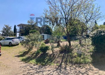 Giardino - Baita Vicolo Della Stazione Di Pavona
 
48, Roma - foto 26