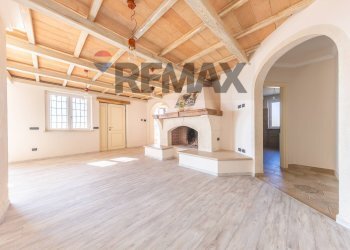 Stanza vuota - Casa semi indipendente via monte soriano
 
17, Castelnuovo di Porto - foto 11
