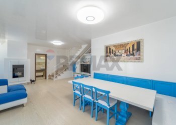 Sala da pranzo - Villa Via Svetonio
 
25, Guidonia Montecelio - foto 6