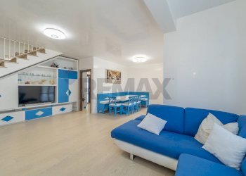 Sala da pranzo - Villa Via Svetonio
 
25, Guidonia Montecelio - foto 8