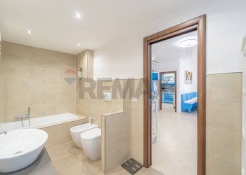 Bagno - Villa Via Svetonio
 
25, Guidonia Montecelio - foto 14