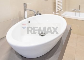 Bagno - Villa Via Svetonio
 
25, Guidonia Montecelio - foto 16