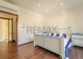 Camera / camera da letto - Villa Via Svetonio
 
25, Guidonia Montecelio - foto 20