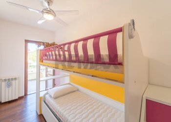 Camera / camera da letto - Villa Via Svetonio
 
25, Guidonia Montecelio - foto 27