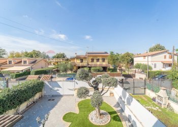 Casa all\'aperto - Villa Via Svetonio
 
25, Guidonia Montecelio - foto 30