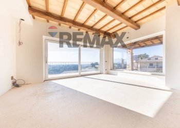 Soggiorno - Casa semi indipendente via monte soriano
 
17, Castelnuovo di Porto - foto 16