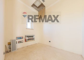 Stanza vuota - Casa semi indipendente via monte soriano
 
17, Castelnuovo di Porto - foto 34