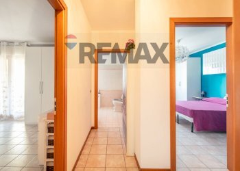 Hall / corridoio - Quadrilocale VIALE GIOVANNI XXIII
 
10, Castelbellino - foto 15