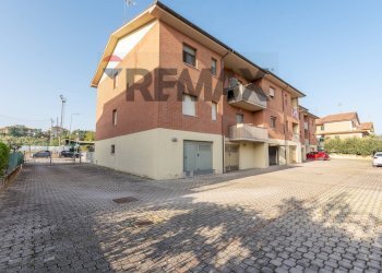 Edificio all\'aperto - Quadrilocale VIALE GIOVANNI XXIII
 
10, Castelbellino - foto 29