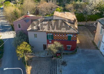 Casa all\'aperto - Casa semi indipendente Piazza Balducci
 
5, Poggio San Vicino - foto 9