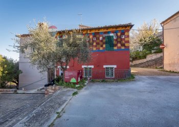 Casa all\'aperto - Casa semi indipendente Piazza Balducci
 
5, Poggio San Vicino - foto 11