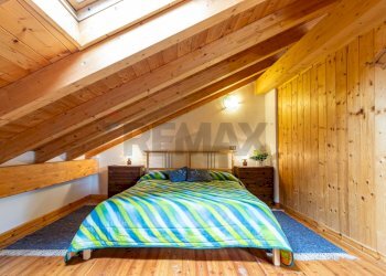 Camera / camera da letto - Attico Piazza Armando Diaz
 
7, Esino Lario - foto 22