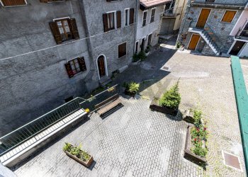 Edificio all\'aperto - Attico Piazza Armando Diaz
 
7, Esino Lario - foto 37