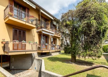 Edificio all\'aperto - Trilocale albertario
 
3, Verano Brianza - foto 3