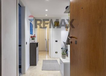 Hall / corridoio - Trilocale albertario
 
3, Verano Brianza - foto 12