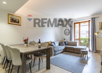 Sala da pranzo - Trilocale albertario
 
3, Verano Brianza - foto 14